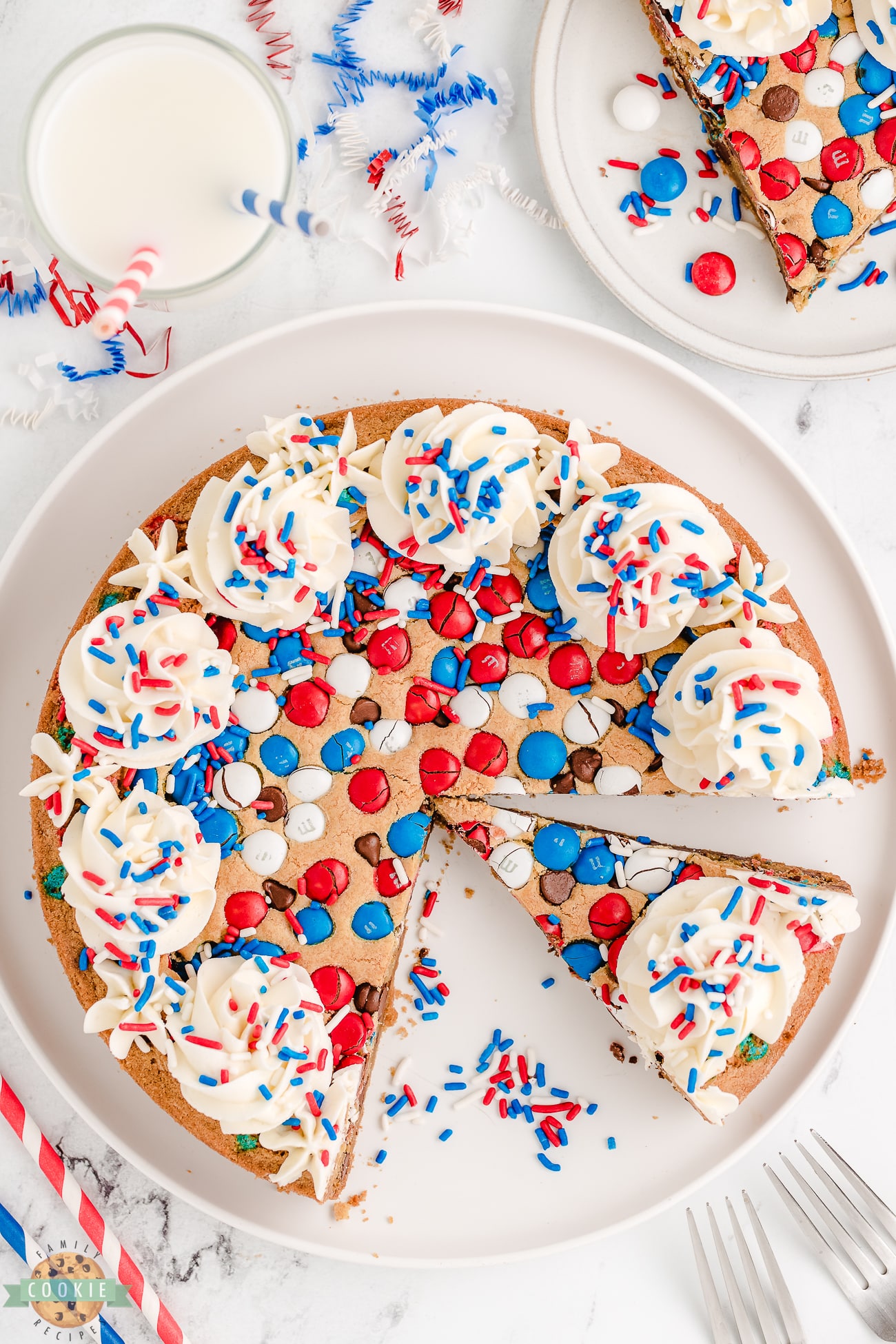The Showstopping Patriotic Cookie Cake for Your 4th of July Celebration